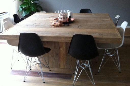 De onze Dader Dokter Vierkante steigerhouten tafel met middenpoot | Steigerhouten meubelen -  Wood Sixteen